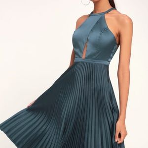 NWT RYSE midi dress xs